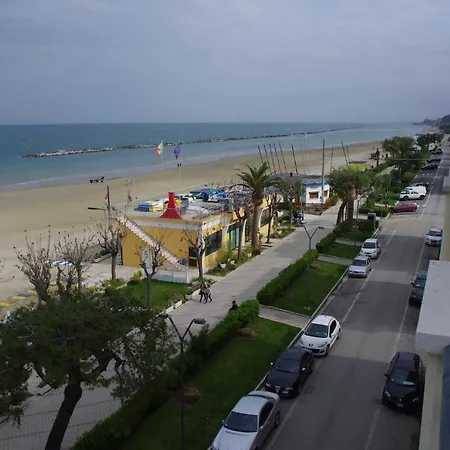 Otel Capital 3*