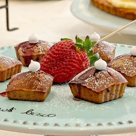 ホテル Capital クプラ・マリッティマ